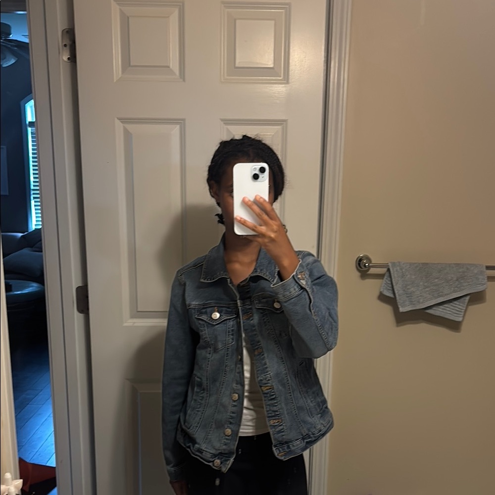 Time and Tru Blue Jean Jacket Relaxed Fit